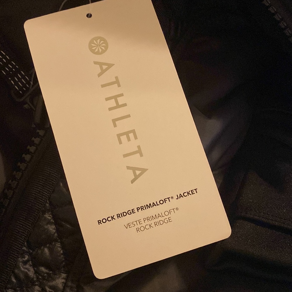 Athleta Rock Ridge Primaloft Jacket // Black #350851 - Picture 9 of 15